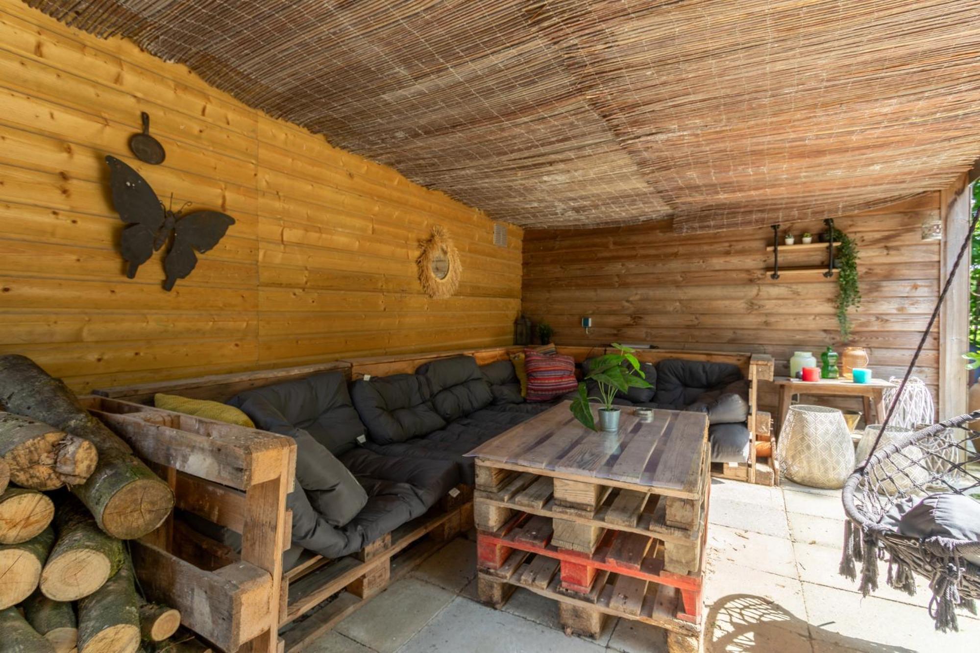 La Casa Pacha Mama Sauna En Hottub Holiday home Ewijk
